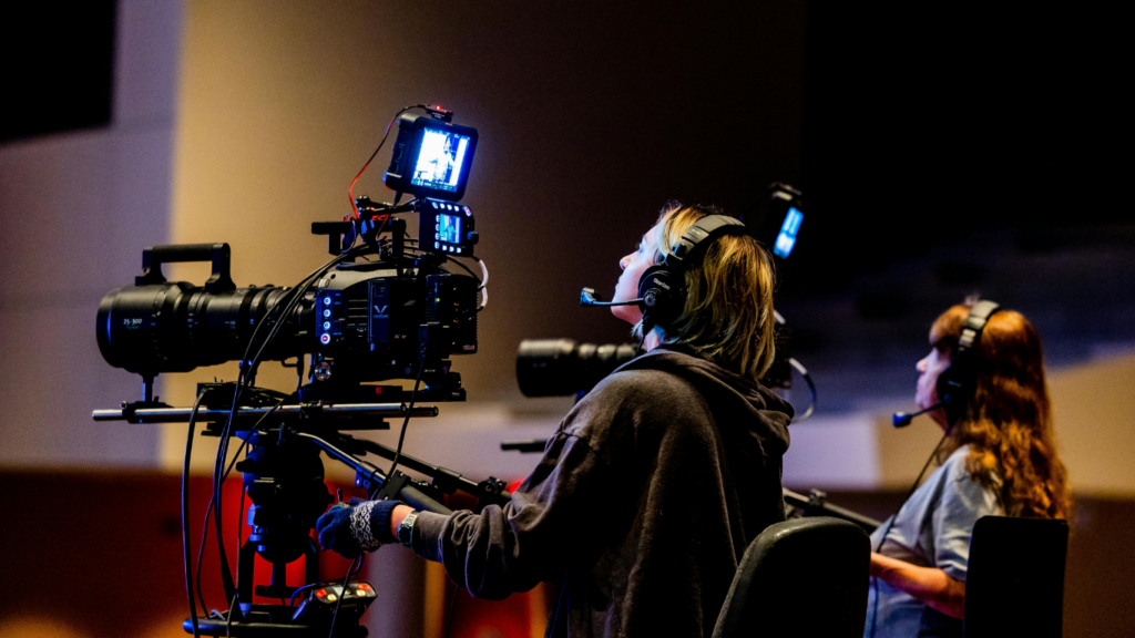 camera woman plateau tv